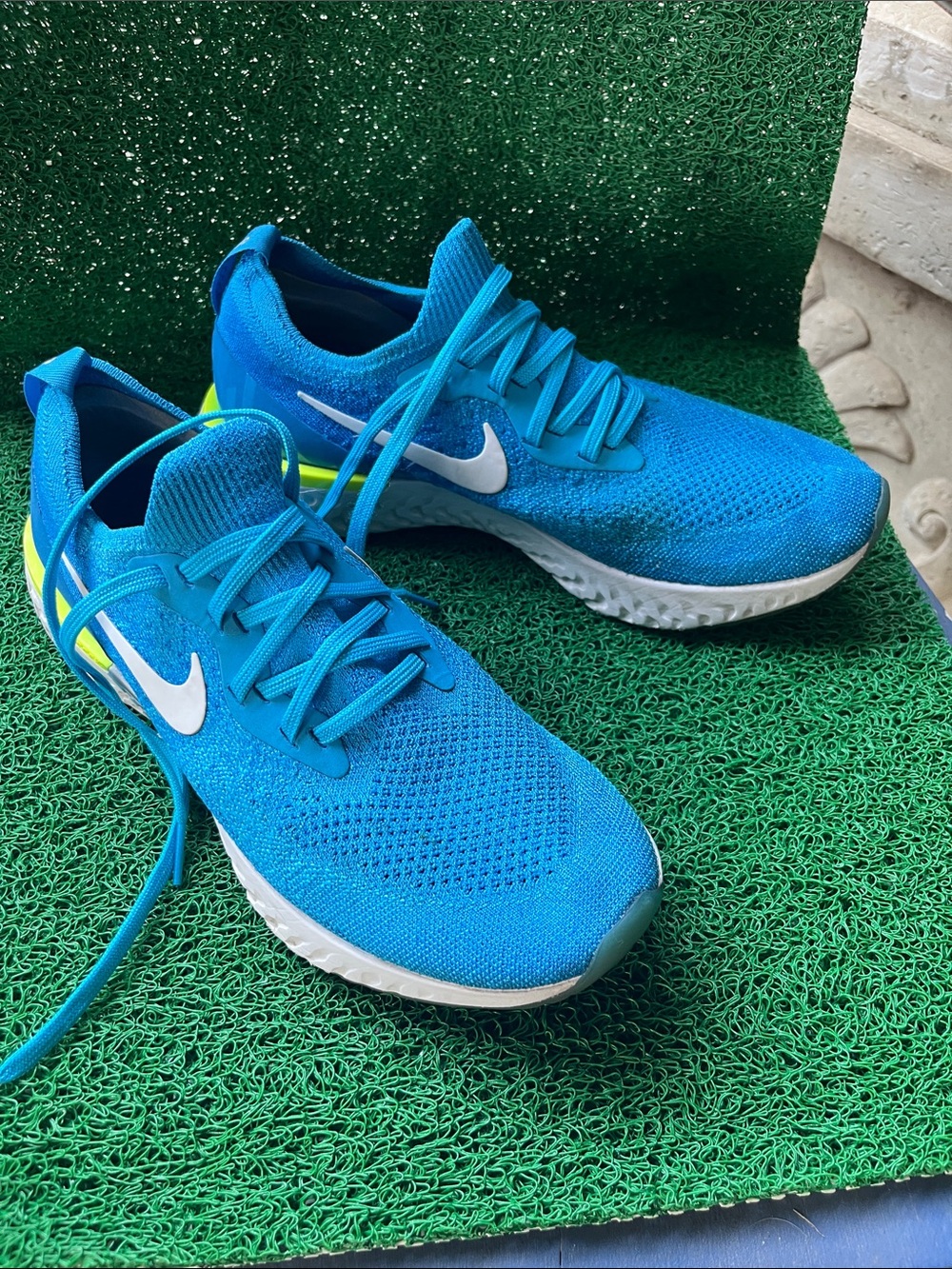 Nike Men’s Bright Blue Knit Athletic Running Shoes with White Swoosh
